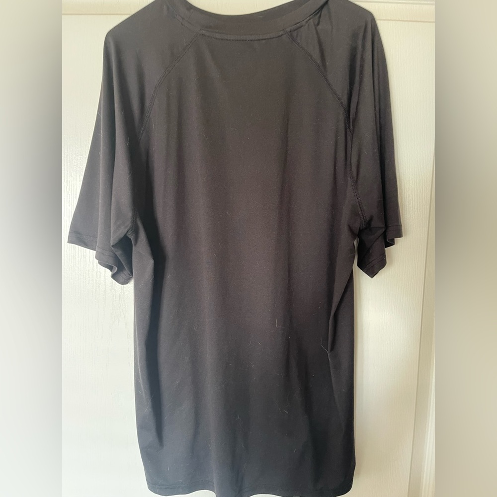 Workout tee - Picture 2 of 2